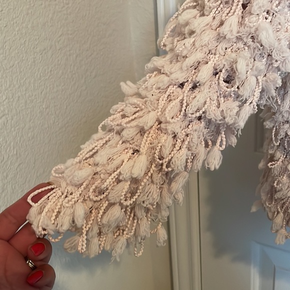 Creme Sweater knitted Cardigan . SZ Large. NEW not worn . Very cute fabric - Picture 2 of 4